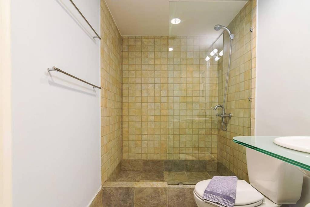 1Bedroom House In The City Center With Great View Atene Esterno foto